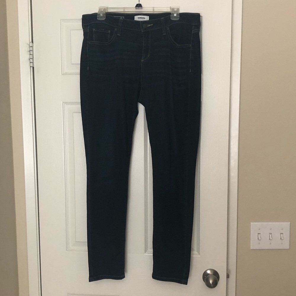 Sonoma dark wash curvy skinny jeans 12